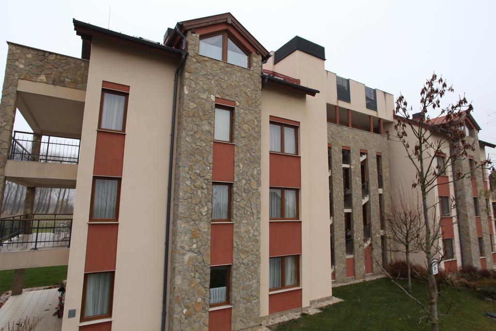 Birdland Villapark Golf View Бюк Экстерьер фото